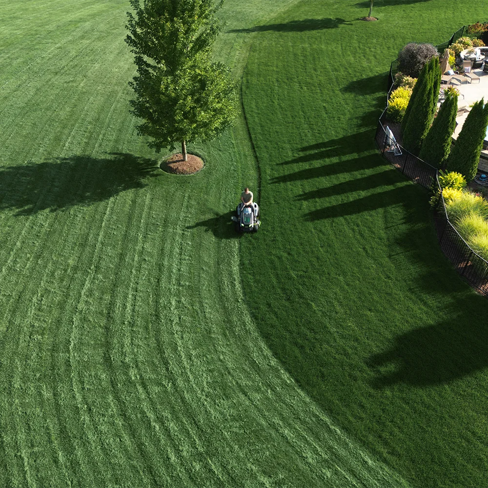 EGO POWER+ 107cm (42") T6 Lawn Tractor Kit - Image 10